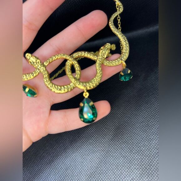 Anthro Vintage Inspired Gold Snake Necklace With Green Gemstones - Picture 14 of 14